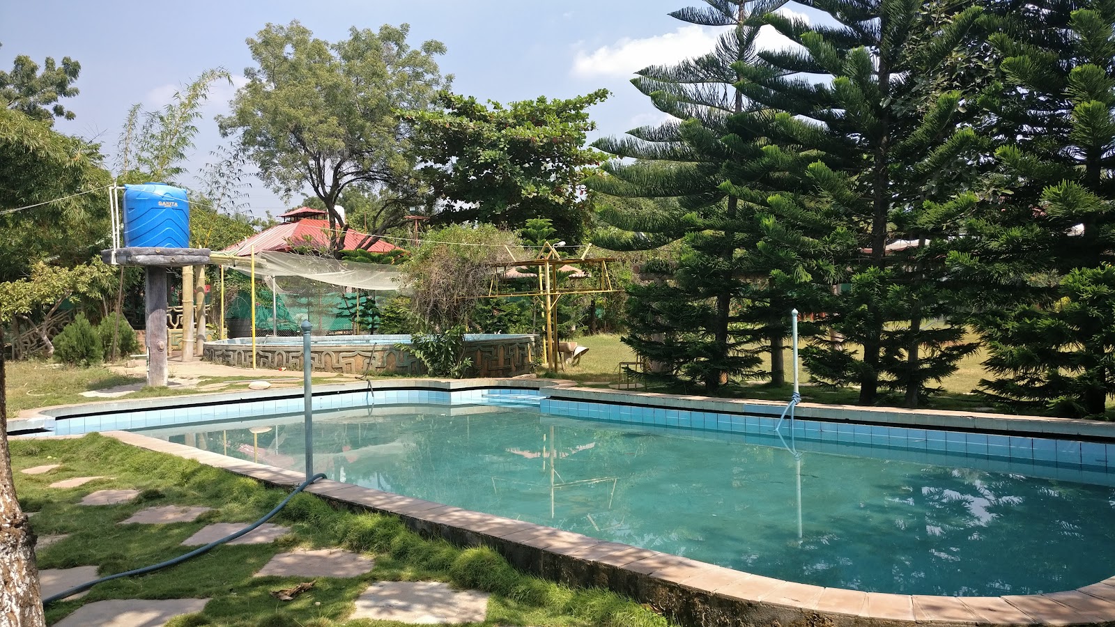 DewDrop Party Farm — Banquet Hall in Hyderabad (on-site parking, in-house decoration, bar service available, 0–300 guest capacity)