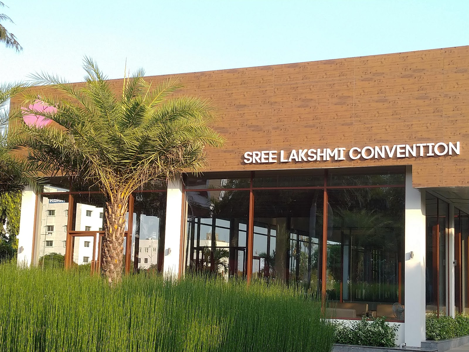 Sree Lakshmi Convention — Banquet Hall in Secunderabad, Hyderabad (on-site parking, in-house decoration, DJ permitted, bar service available) — photo 3
