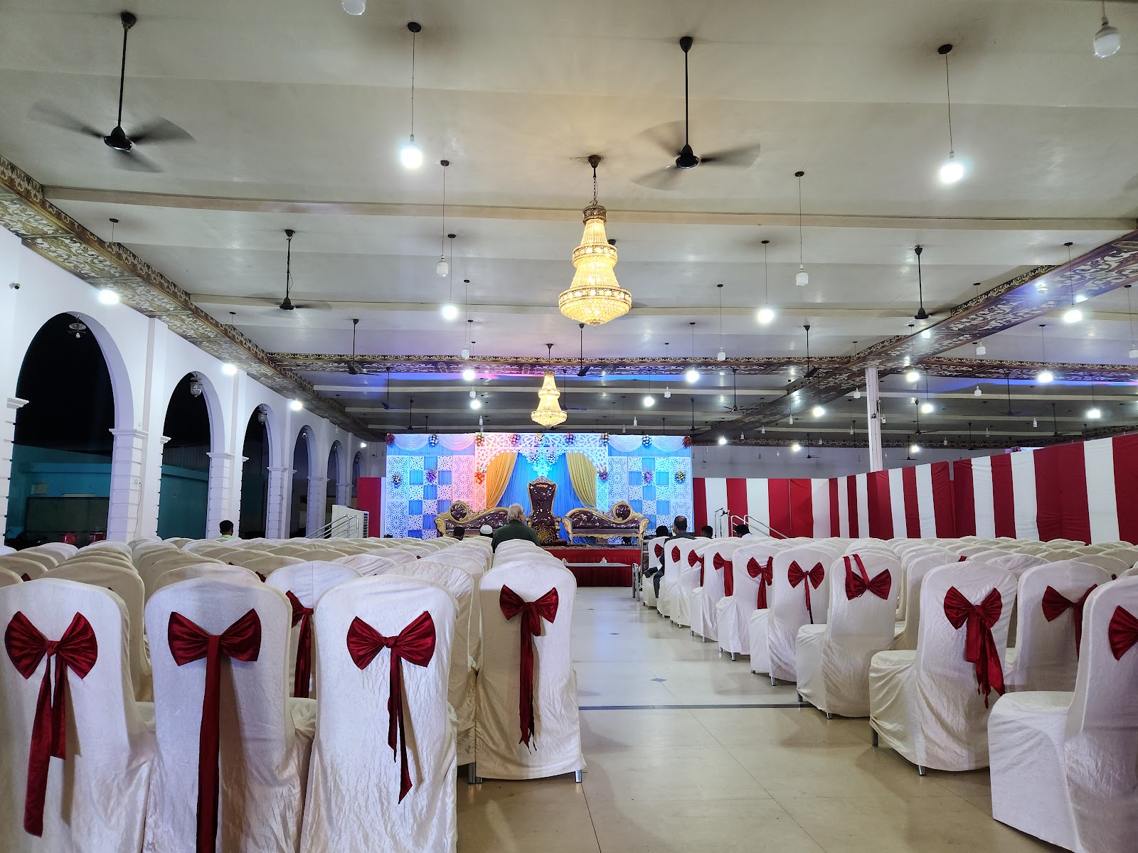 Crown Palace — Banquet Hall in Karwan, Hyderabad (on-site parking, in-house decoration, DJ permitted, bar service available) — photo 2