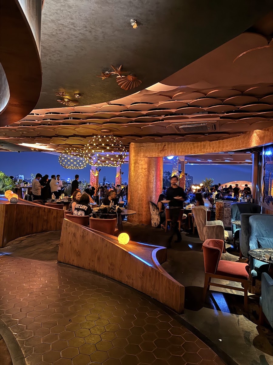 Mirage — Banquet Hall in Ashok Nagar, Bangalore (on-site parking, in-house decoration, DJ permitted, bar service available) — photo 4