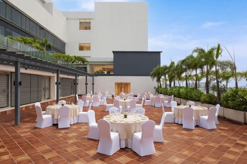 Marriott Executive Apartment Banquet — Banquet Hall in Hyderabad (on-site parking, in-house decoration, outside catering allowed, bar service available)