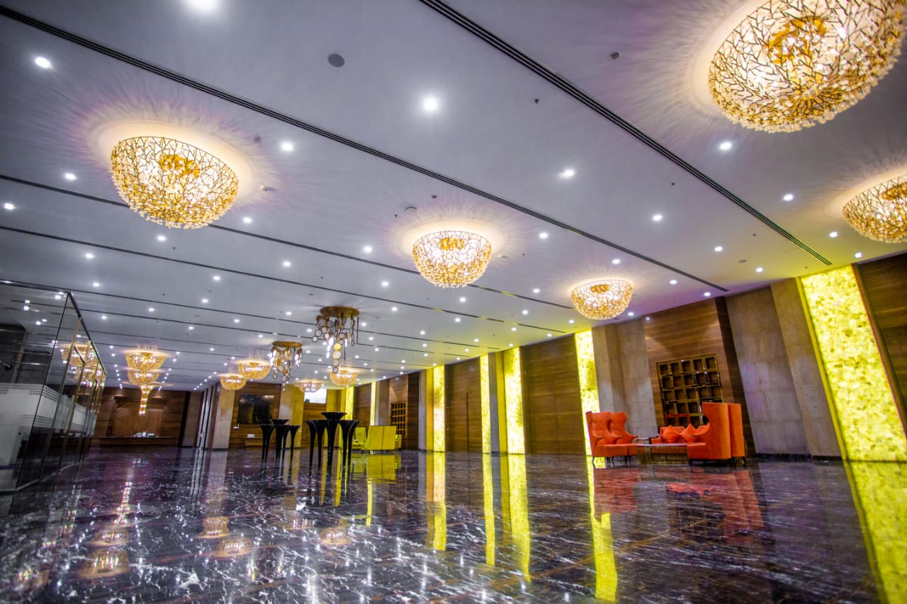 Citadel Hotels & Conventions By Vinnca — Banquet Hall in Shamshabad, Hyderabad (on-site parking, in-house decoration, bar service available, 1000–2500 guest capacity) — photo 2
