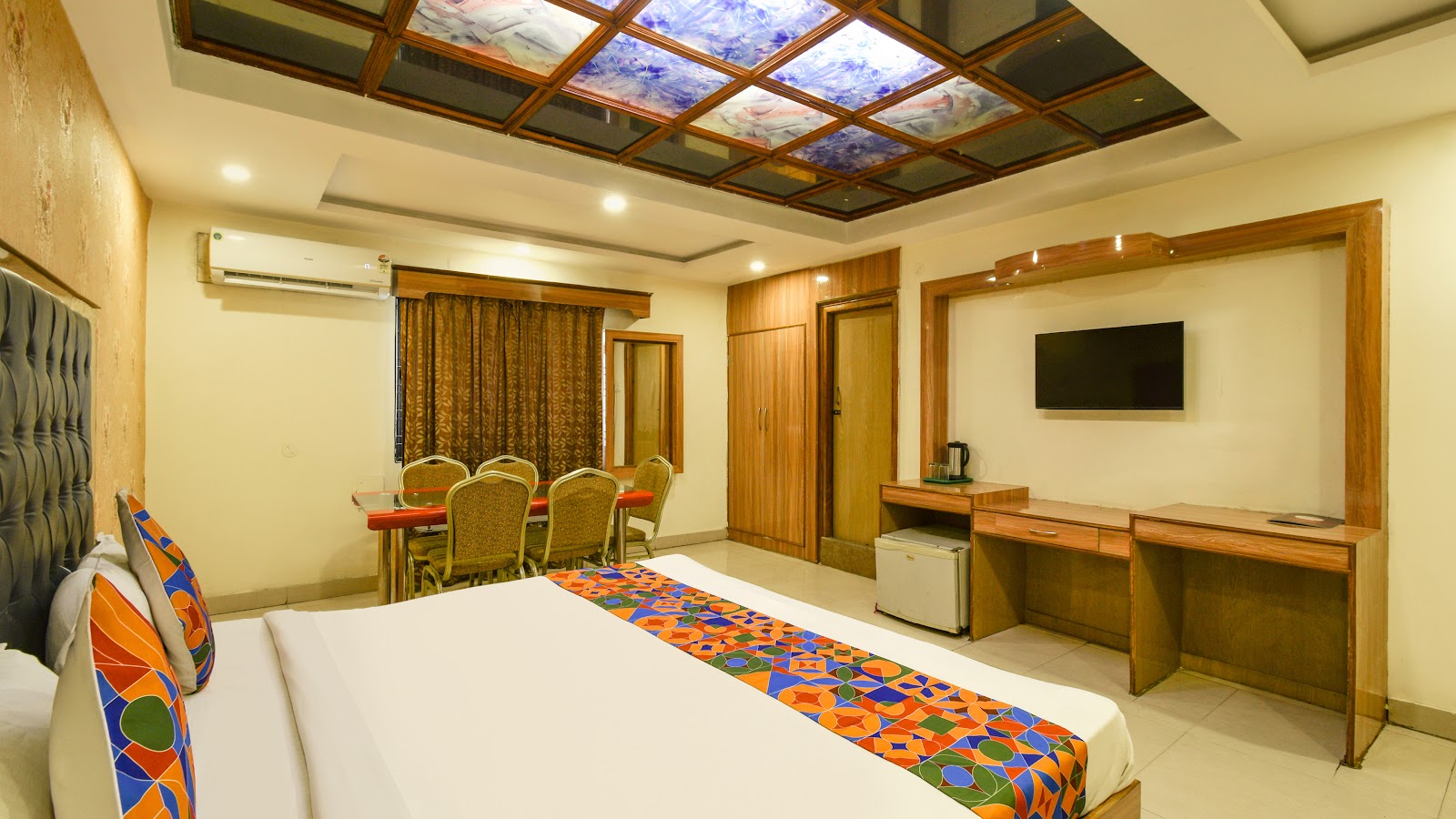 Hotel Marjan International Abids  Hyderabad — Banquet Hall in Hyderabad (on-site parking, in-house decoration, bar service available, 180–200 guest capacity) — photo 4