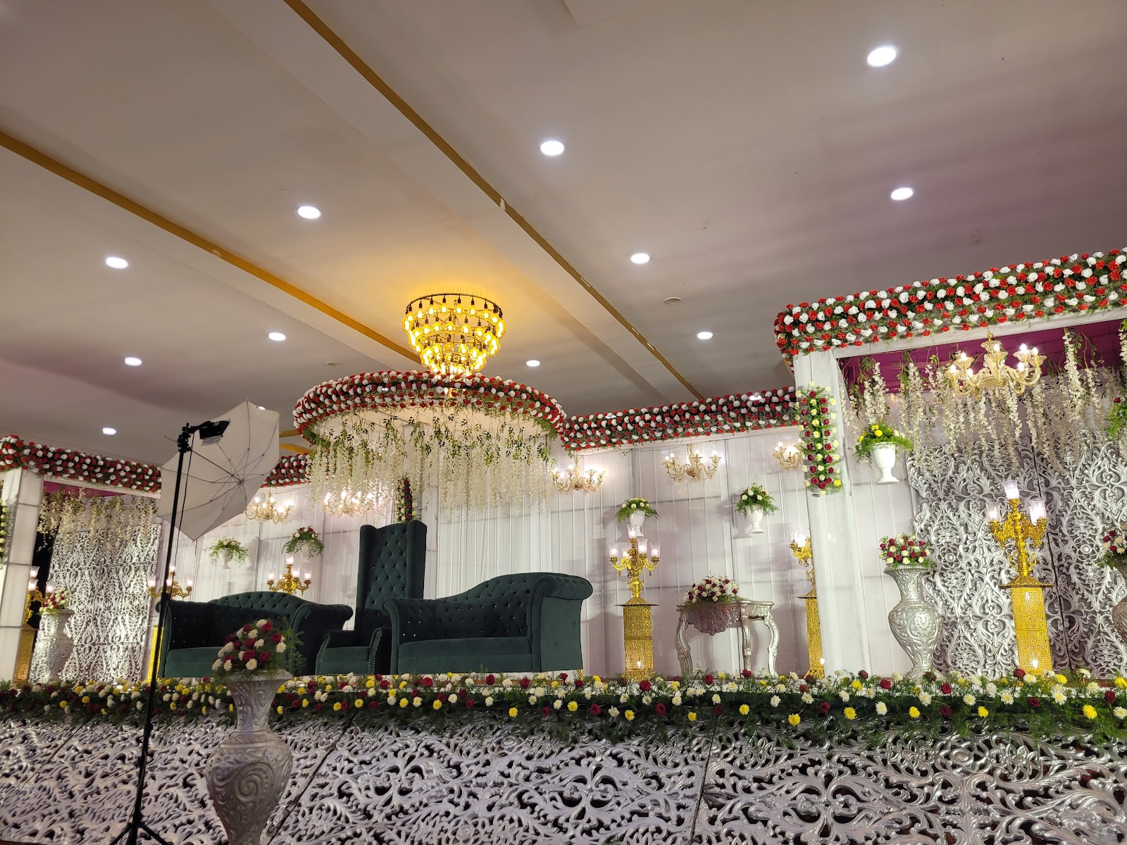 Queens Palace — Banquet Hall in Kattedan, Hyderabad (on-site parking, in-house decoration, outside catering allowed, bar service available) — photo 2