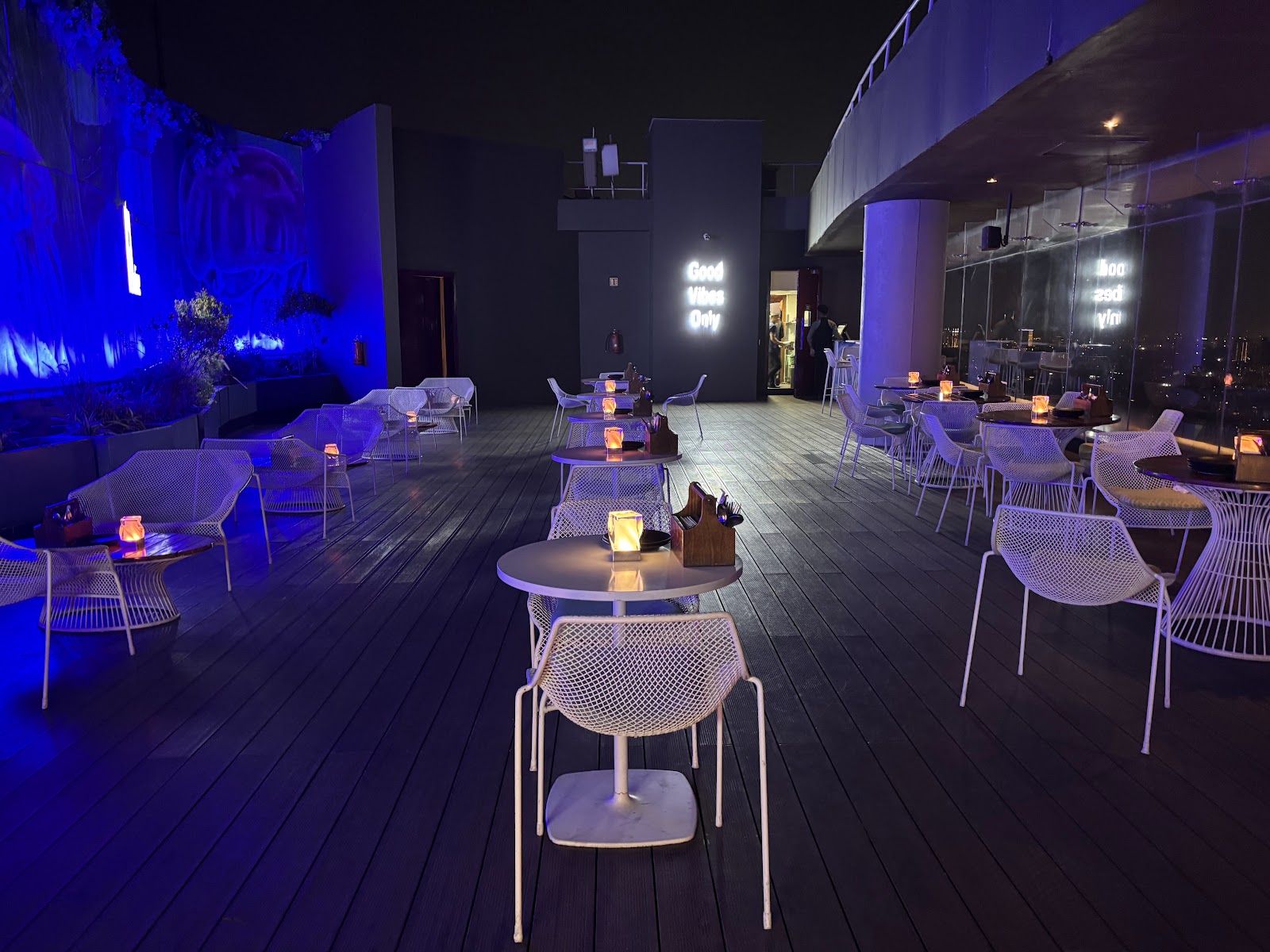 High Ultra Lounge — Pub/Bar in Malleswaram, Bangalore (on-site parking, in-house decoration, DJ permitted, bar service available) — photo 3