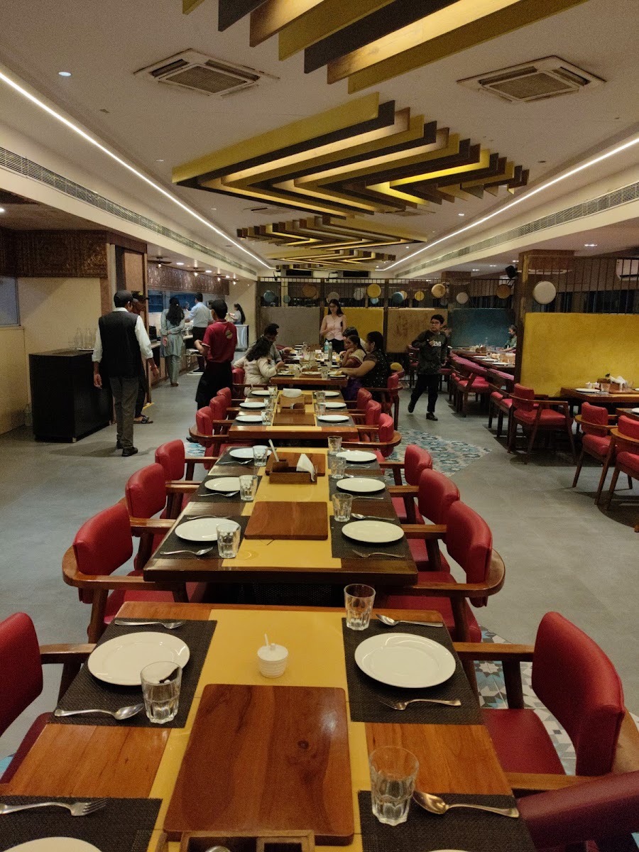 Signature Grills — Banquet Hall in Necklace Road, Hyderabad (on-site parking, in-house decoration, outside catering allowed, bar service available) — photo 3