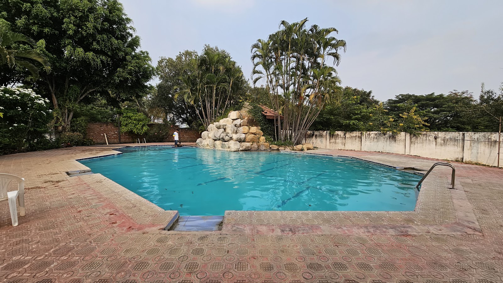 Silent Wald Resort — Resort in Secunderabad, Hyderabad (on-site parking, in-house decoration, DJ permitted, bar service available) — photo 3