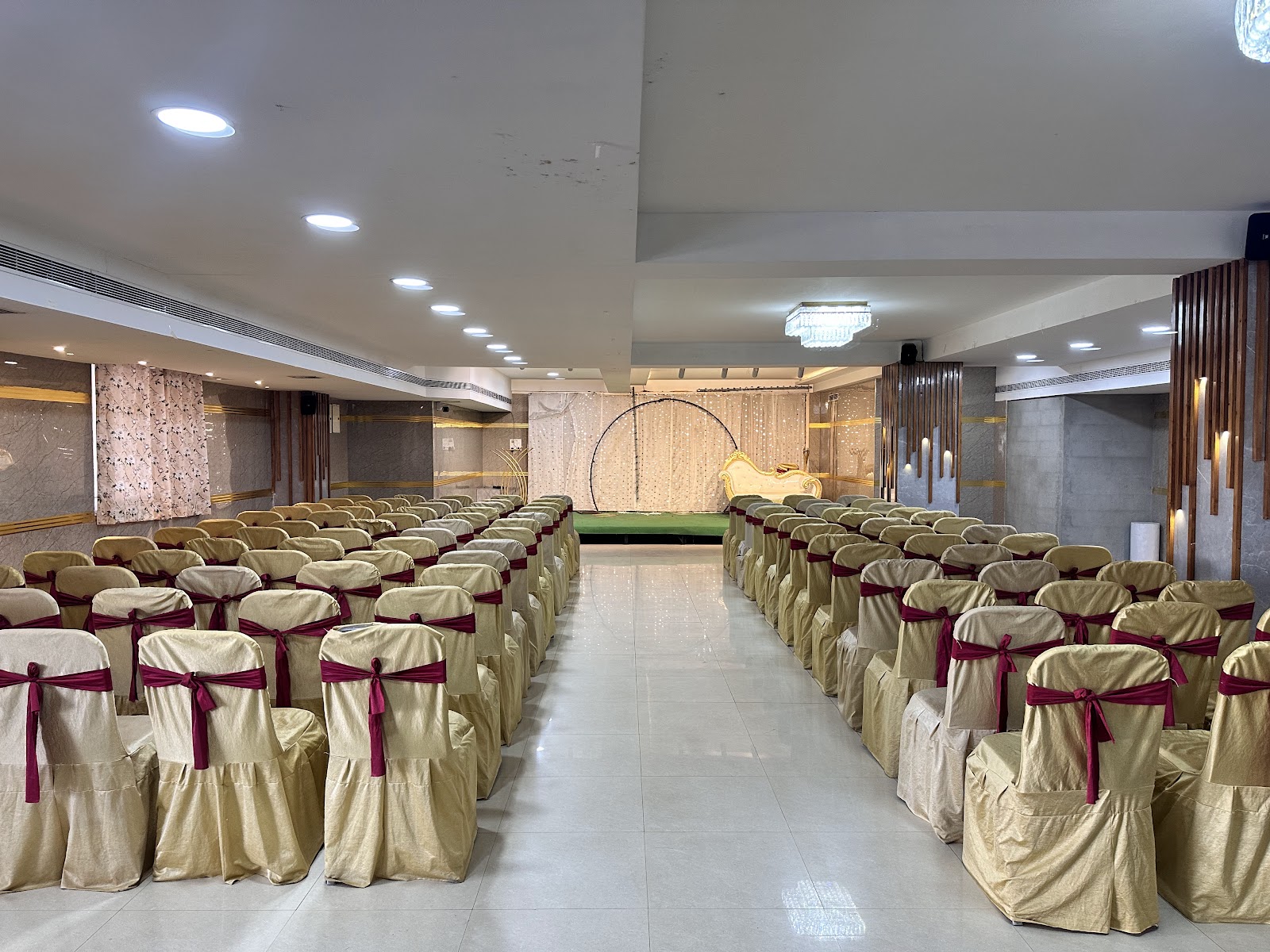 Moghuls Paradiez Banquet Hall — Banquet Hall in Kukatpally, Hyderabad (on-site parking, in-house decoration, outside catering allowed, bar service available) — photo 4
