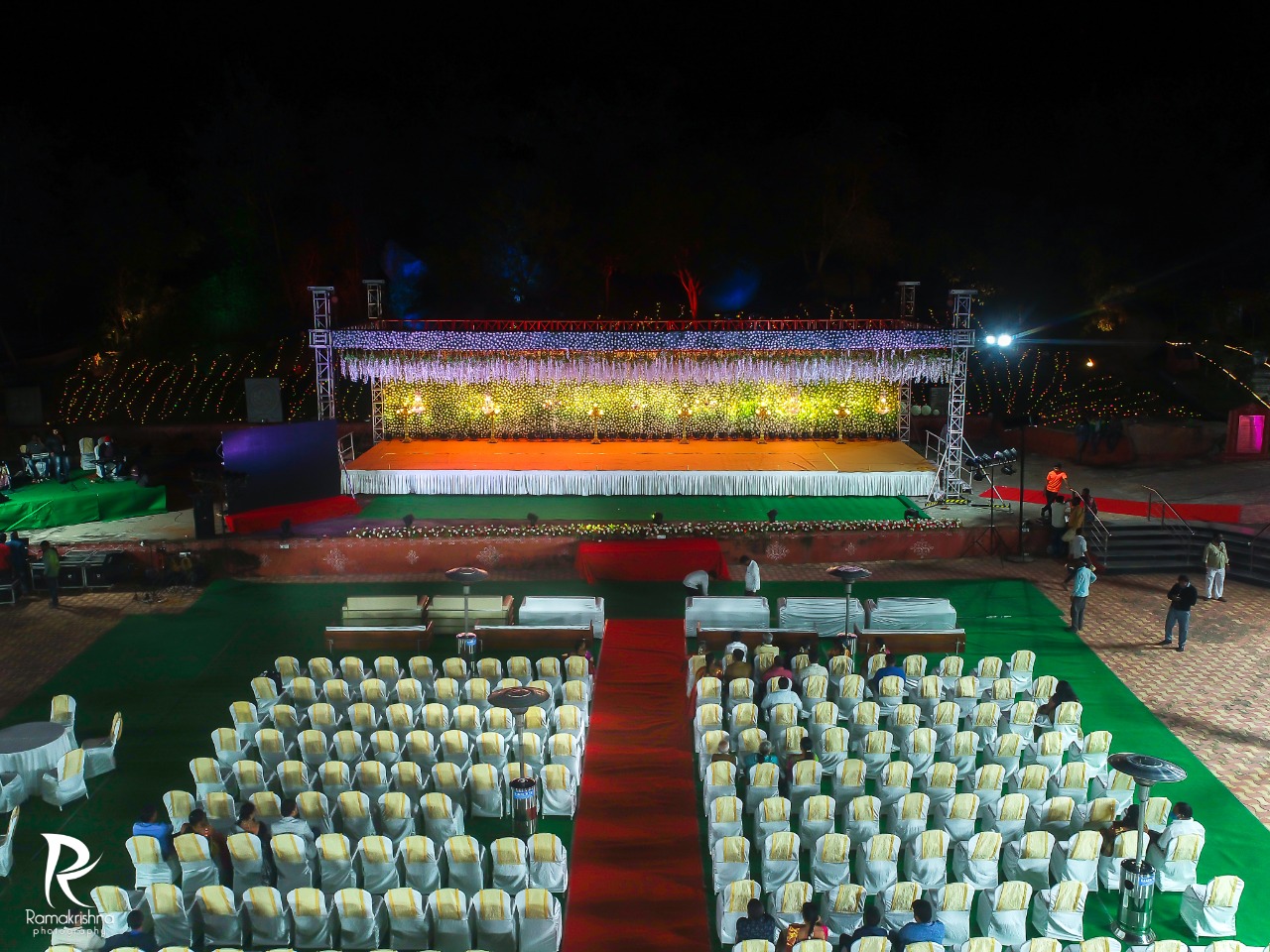 Naisha Banquets — Banquet Hall in Hyderabad (on-site parking, in-house decoration, bar service available, 500–1000 guest capacity)