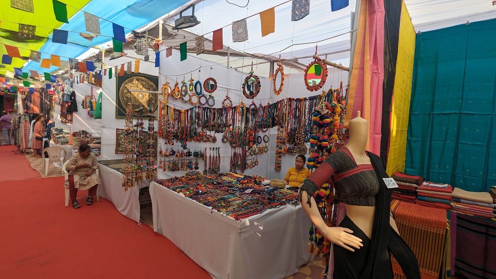Naisha Banquets — Banquet Hall in Gachibowli, Hyderabad (on-site parking, in-house decoration, bar service available, 500–1000 guest capacity) — photo 4