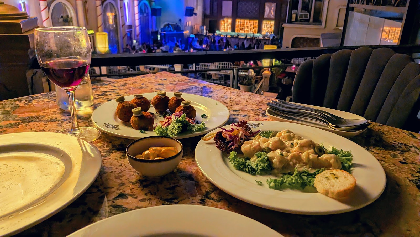 Gatsby Cocktails & Cuisines — Banquet Hall in Bannerghatta Road, Bangalore (on-site parking, in-house decoration, DJ permitted, bar service available) — photo 3
