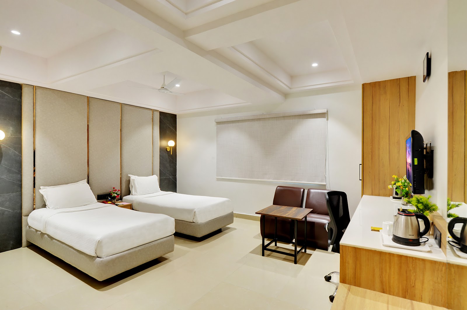 Hotel Kinara Grand · Habsiguda — Banquet Hall in Habsiguda, Hyderabad (on-site parking, in-house decoration, outside catering allowed, bar service available) — photo 2
