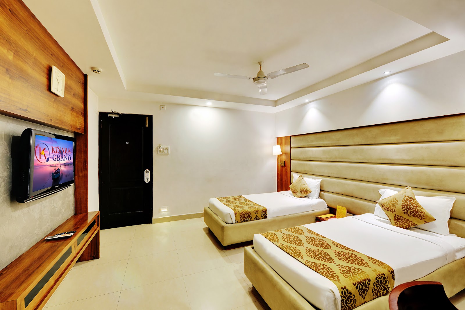 Hotel Kinara Grand · Vanasthalipuram — Banquet Hall in Vanasthalipuram, Hyderabad (on-site parking, in-house decoration, outside catering allowed, bar service available) — photo 2