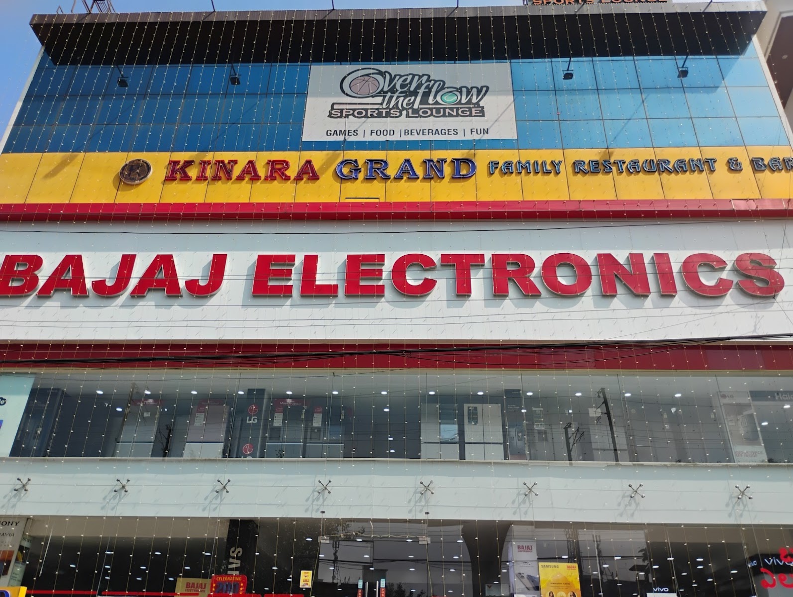 Hotel Kinara Grand · Kothapet — Banquet Hall in Kothapet, Hyderabad (on-site parking, in-house decoration, outside catering allowed, bar service available) — photo 4