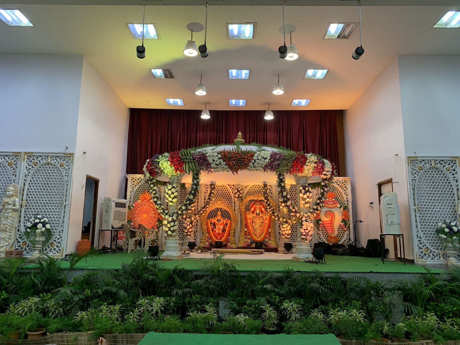 Goteti Kalyana Vedika — Banquet Hall in LB Nagar, Hyderabad (on-site parking, in-house decoration, DJ permitted, bar service available) — photo 3