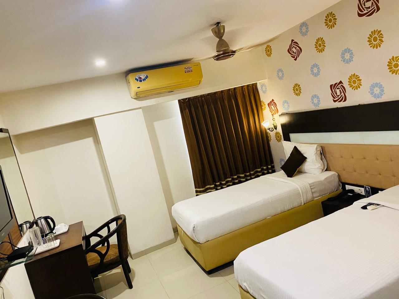 Sitara Grand · LB Nagar — Banquet Hall in LB Nagar, Hyderabad (on-site parking, in-house decoration, outside catering allowed, bar service available) — photo 2