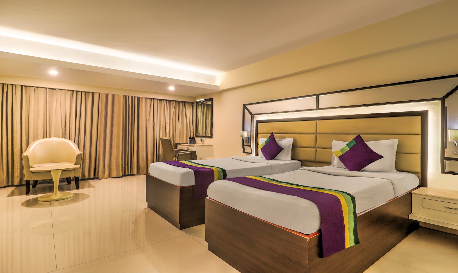 Hotel Metropolis — Banquet Hall in Secunderabad, Hyderabad (on-site parking, in-house decoration, outside catering allowed, DJ permitted) — photo 2