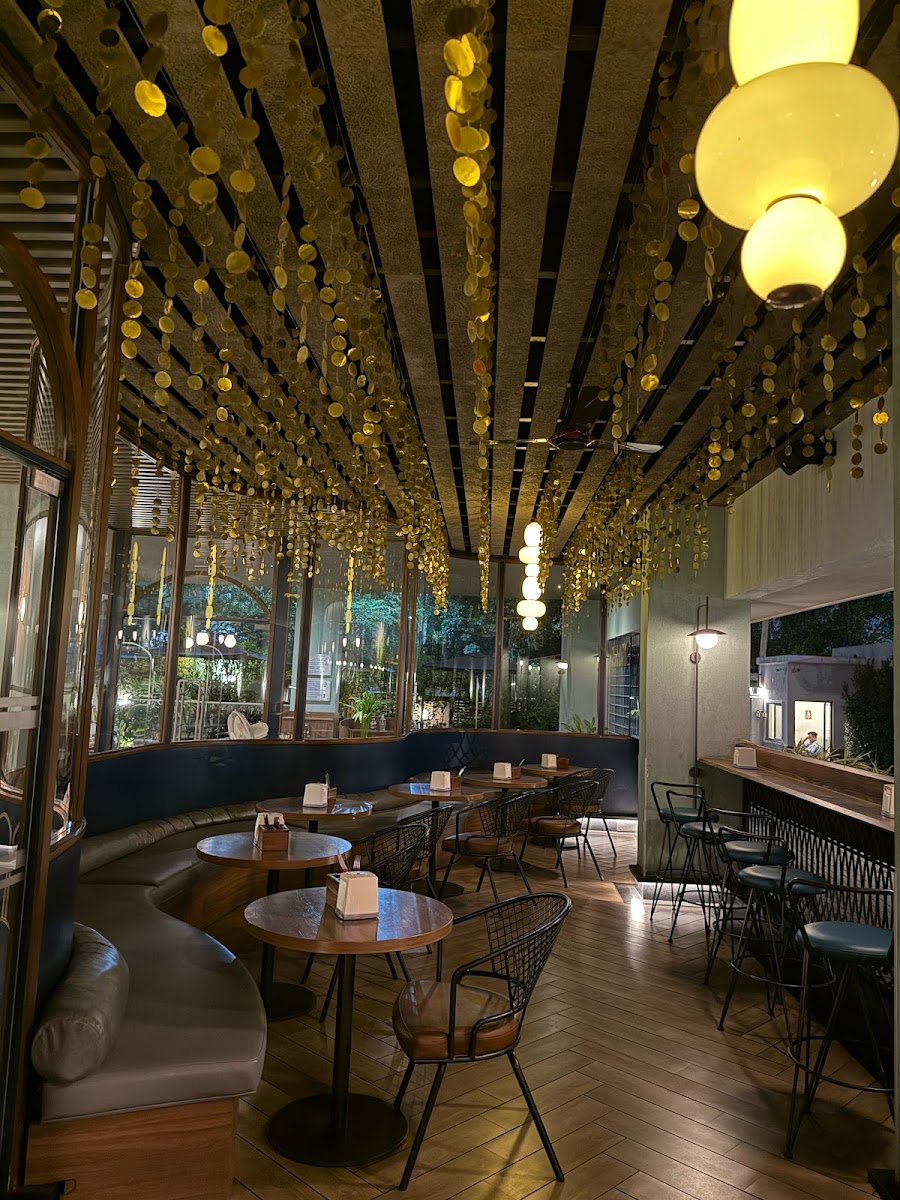 Sashay Taproom & Kitchen — Banquet Hall in Bangalore (on-site parking, in-house decoration, DJ permitted, bar service available)