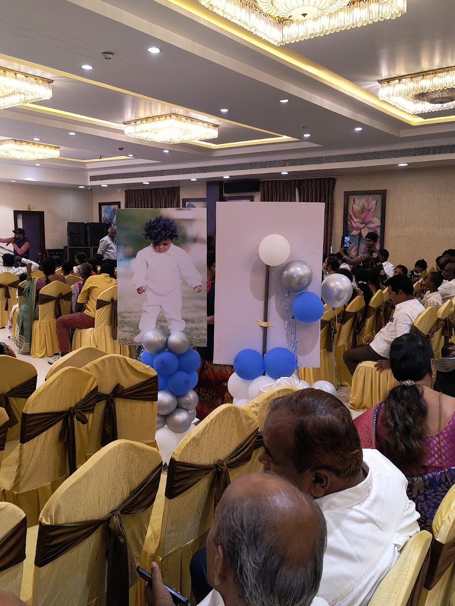 SVM Grand - Banquet Halls — Banquet Hall in Attapur, Hyderabad (on-site parking, in-house decoration, outside catering allowed, bar service available) — photo 4