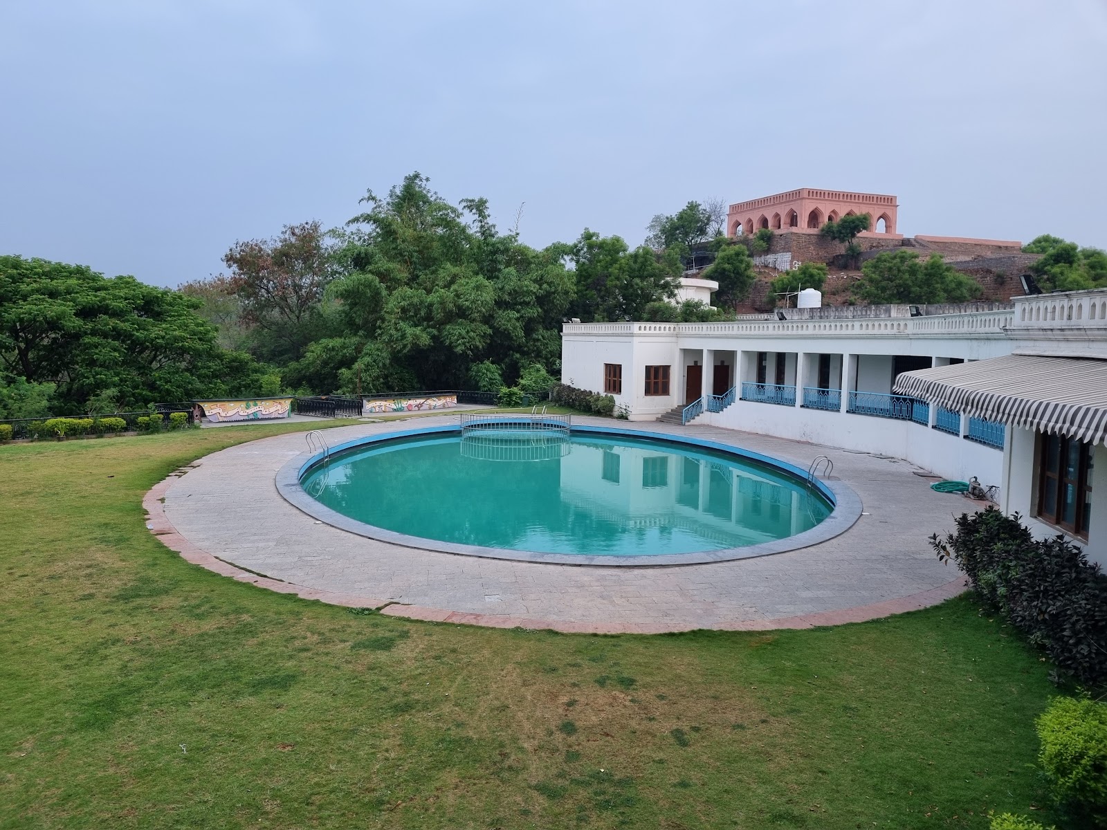 Taramati Baradari Resort — Resort in Hydershakote, Hyderabad (on-site parking, in-house decoration, bar service available, 1000–1500 guest capacity) — photo 4