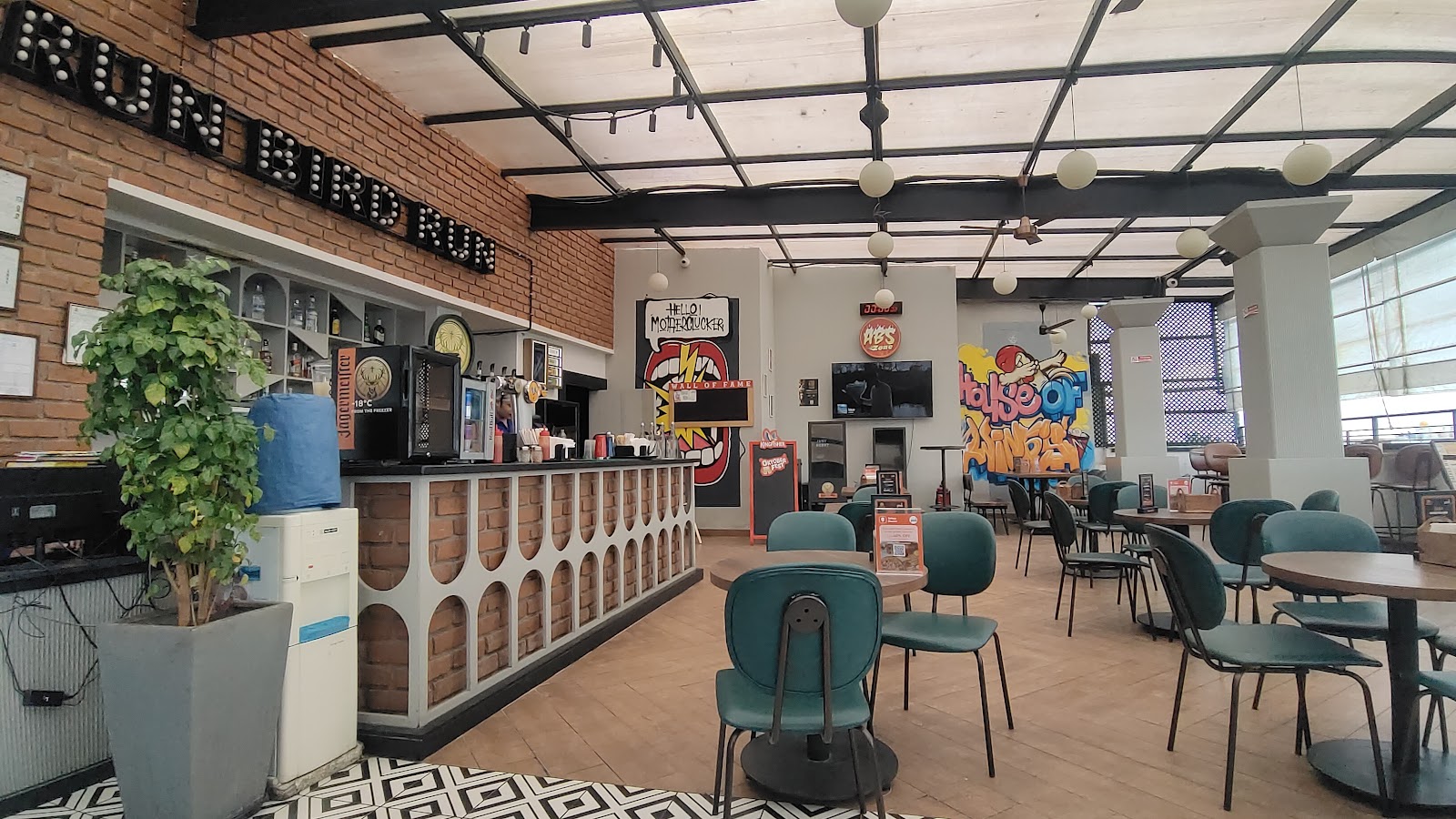 Plan B · Jayanagar — Banquet Hall in Jayanagar, Bangalore (on-site parking, in-house decoration, DJ permitted, bar service available) — photo 4