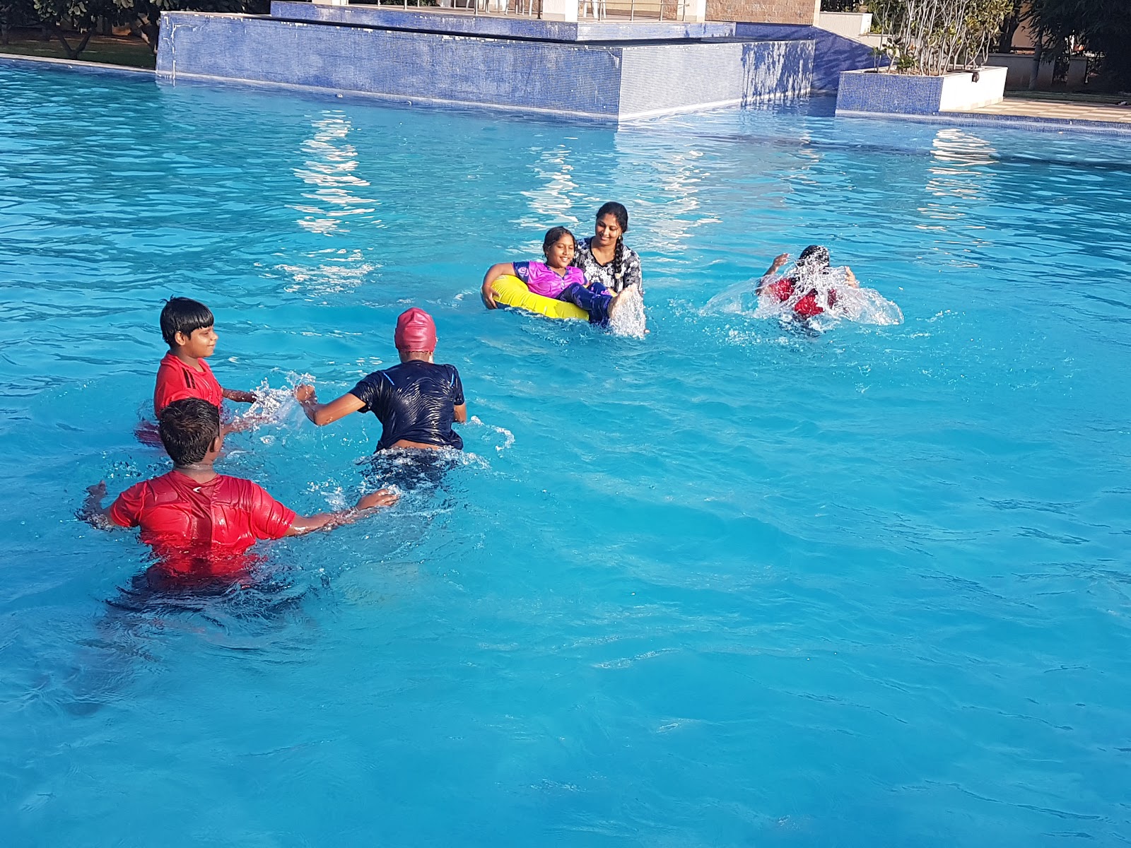 Mak Club — Banquet Hall in Ibrahimpatnam, Hyderabad (on-site parking, in-house decoration, bar service available, 750–1500 guest capacity) — photo 4