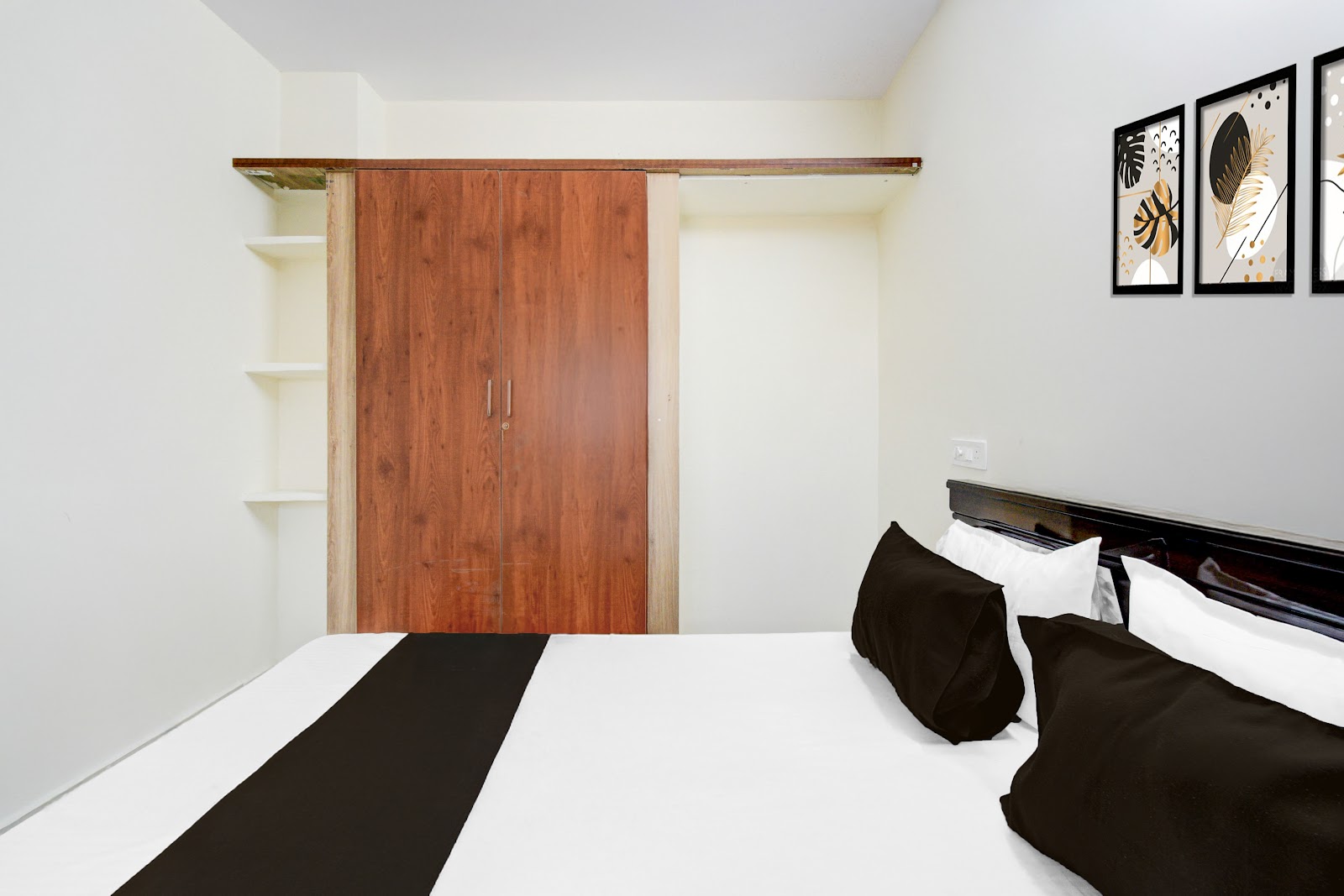 Hotel Sitara Residency — Banquet Hall in Ameerpet, Hyderabad (on-site parking, in-house decoration, outside catering allowed, bar service available) — photo 2
