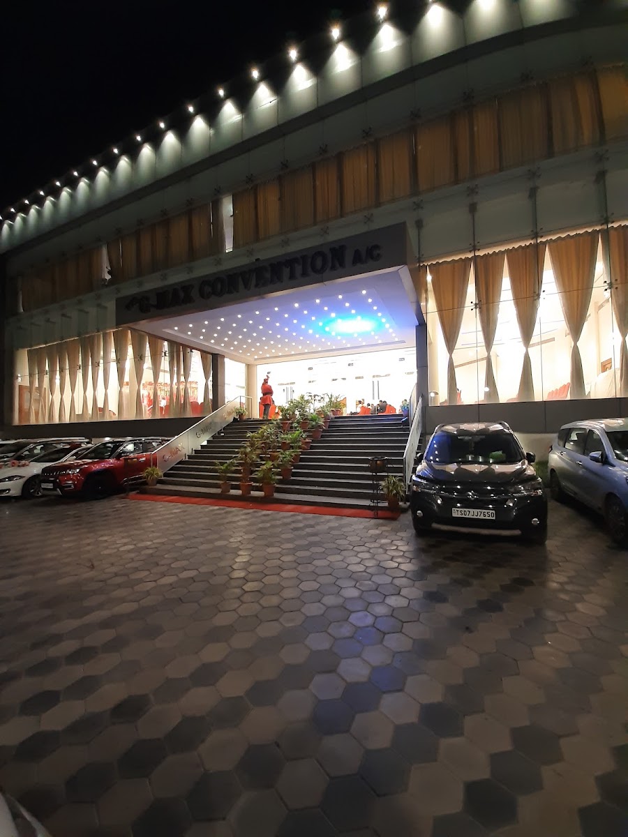 KS Convention — Banquet Hall in Chandrayangutta, Hyderabad (on-site parking, in-house decoration, bar service available, 250–400 guest capacity) — photo 4