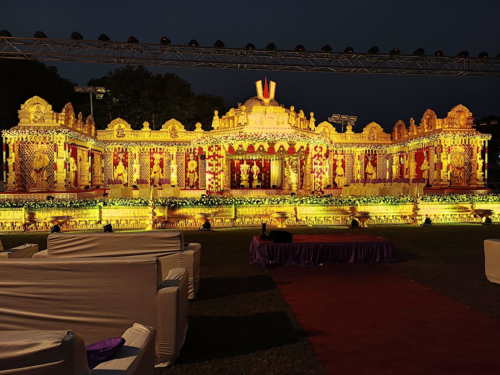 Viceroy And KJR Gardens — Banquet Hall in Secunderabad, Hyderabad (on-site parking, in-house decoration, DJ permitted, bar service available) — photo 2