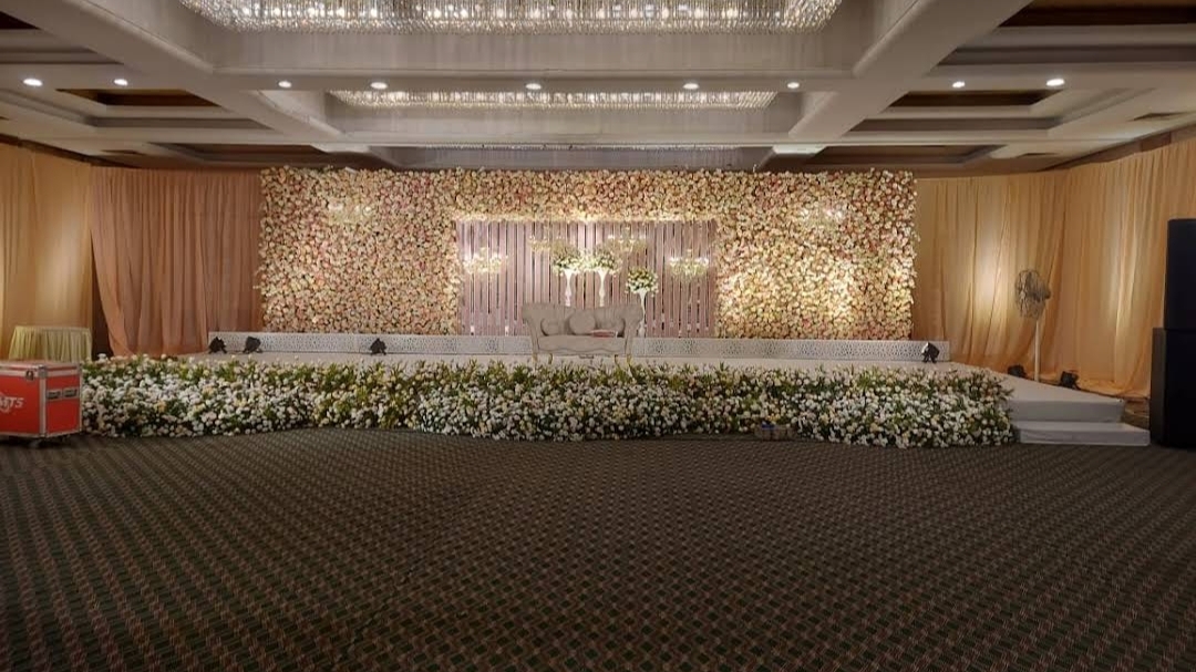 Dreamland Gardens — Banquet Hall in Hyderabad (on-site parking, in-house decoration, DJ permitted, bar service available)