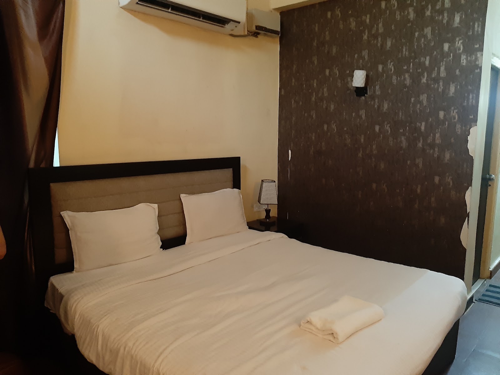 Ananya Eco Resorts — Banquet Hall in Vanasthalipuram, Hyderabad (on-site parking, in-house decoration, DJ permitted, bar service available) — photo 2