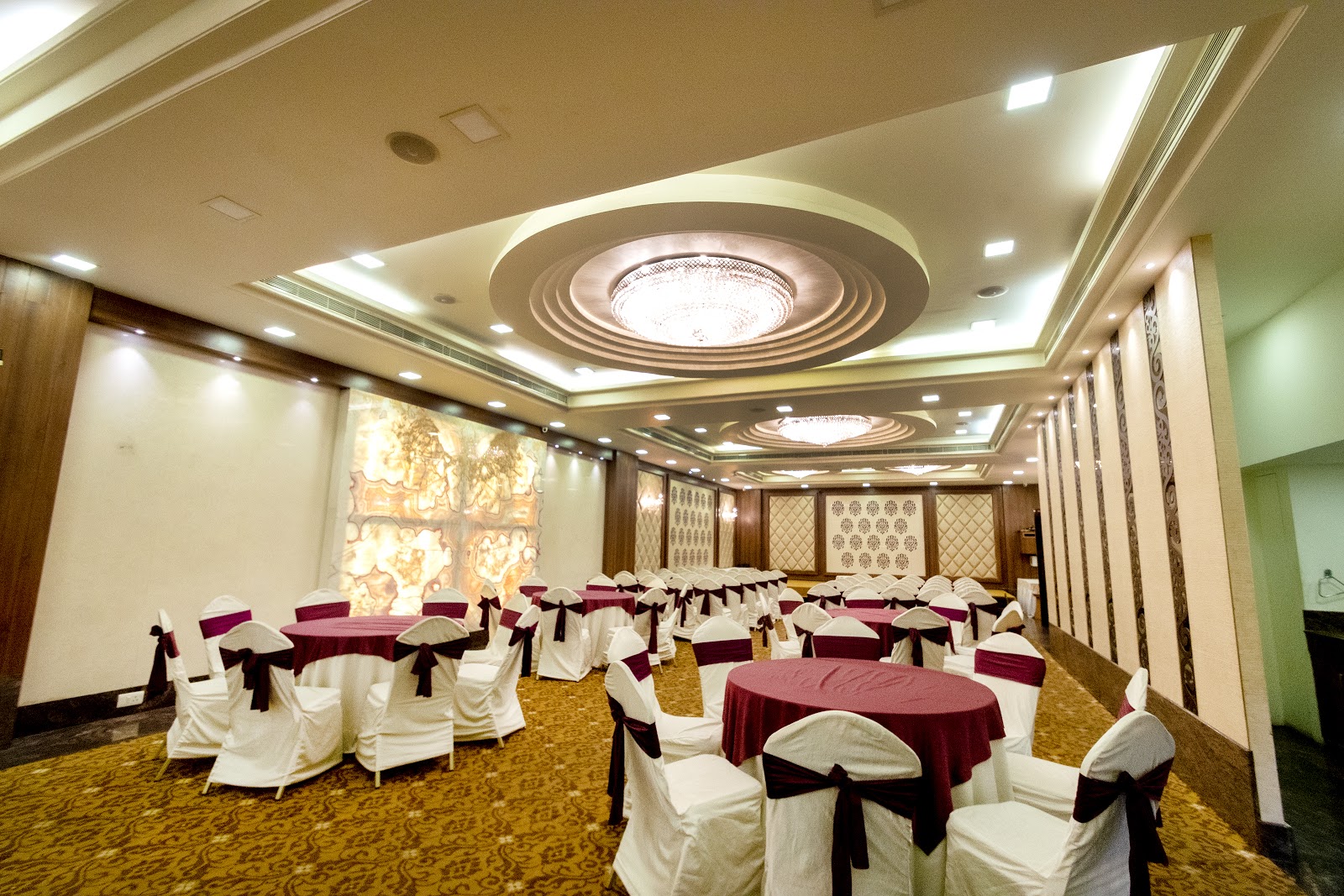 Hotel Annapoorna Residency — Banquet Hall in Secunderabad, Hyderabad (on-site parking, in-house decoration, outside catering allowed, bar service available) — photo 3