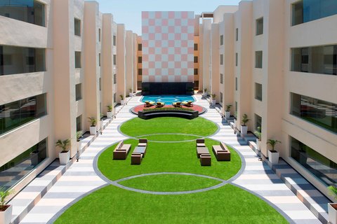 Sheraton Hotel — Banquet Hall in Gachibowli, Hyderabad (on-site parking, in-house decoration, outside catering allowed, DJ permitted)