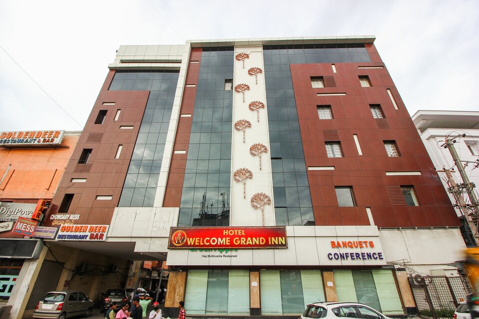Welcome Grand Inn Hotel — Banquet Hall in Secunderabad, Hyderabad (on-site parking, in-house decoration, outside catering allowed, bar service available) — photo 4