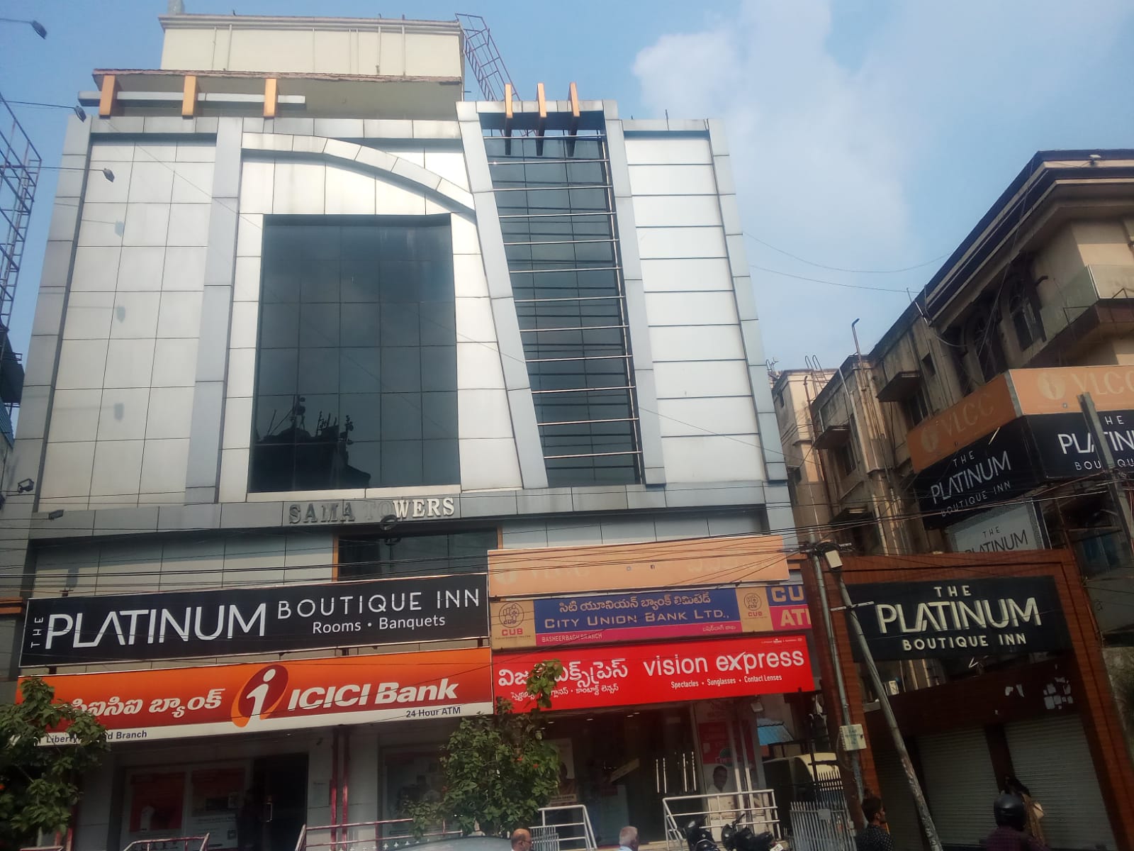 The Platinum Hotel · Himayat Nagar — Banquet Hall in Hyderabad (on-site parking, in-house decoration, outside catering allowed, bar service available)