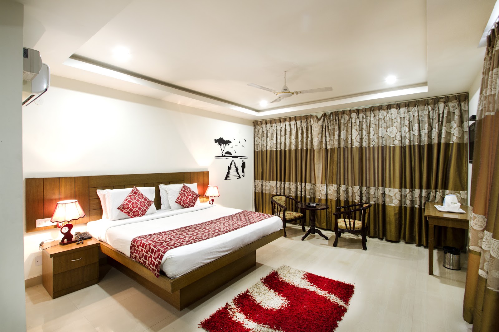 Hotel Rainbow International · Lakdi Ka Pul — Banquet Hall in Lakdi Ka Pul, Hyderabad (on-site parking, in-house decoration, outside catering allowed, bar service available) — photo 4