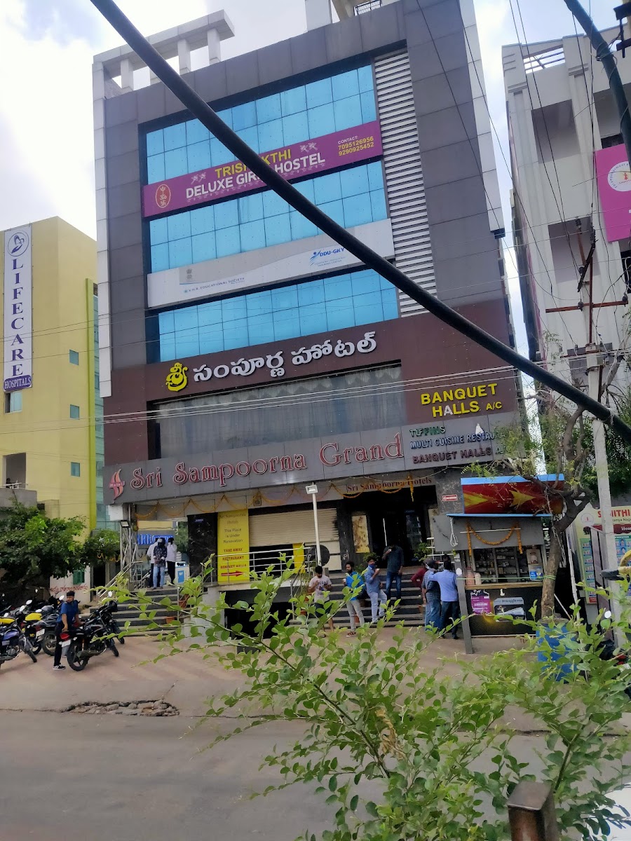 Sri Sampoorna Grand — Banquet Hall in BN Reddy Nagar, Hyderabad (on-site parking, in-house decoration, outside catering allowed, bar service available) — photo 3