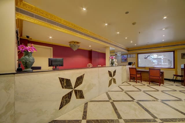 Hotel IK London Residency — Banquet Hall in Somajiguda, Hyderabad (on-site parking, in-house decoration, outside catering allowed, bar service available) — photo 4