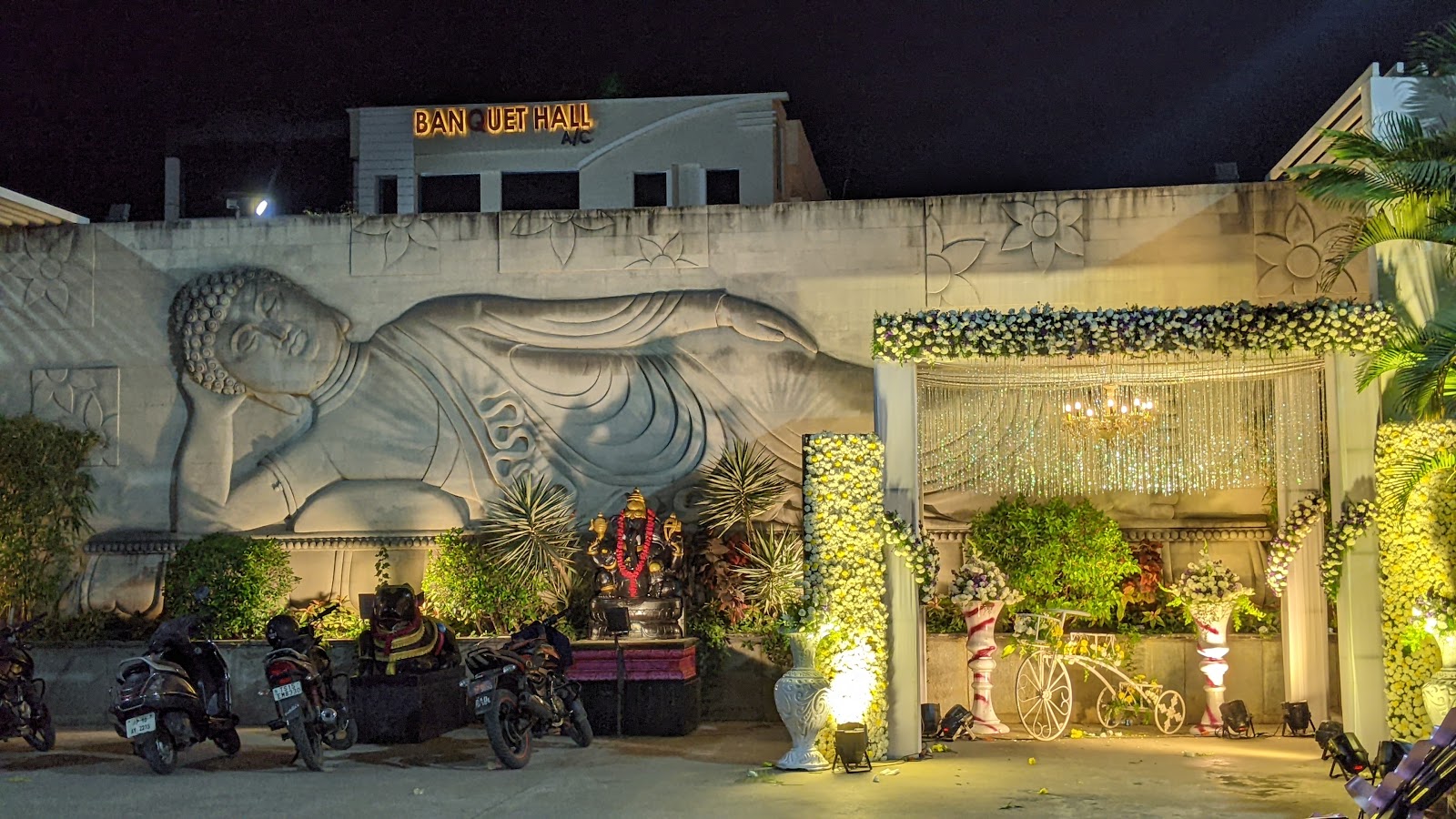 GMR Convention Center — Banquet Hall in Patancheru, Hyderabad (on-site parking, in-house decoration, DJ permitted, bar service available) — photo 3