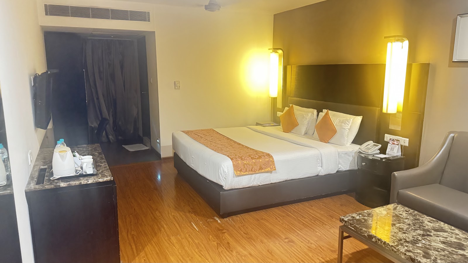 Hotel Minerva Grand · Kondapur — Banquet Hall in Kondapur, Hyderabad (on-site parking, in-house decoration, outside catering allowed, DJ permitted) — photo 2