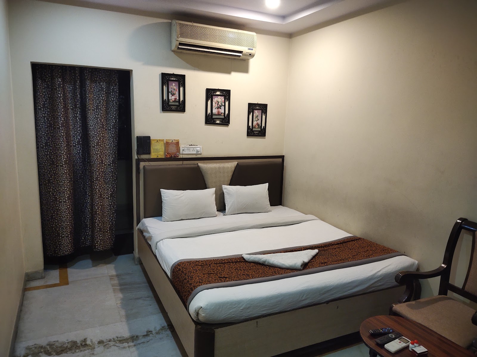 Hotel Savera Residency — Banquet Hall in Ameerpet, Hyderabad (on-site parking, in-house decoration, outside catering allowed, bar service available) — photo 2