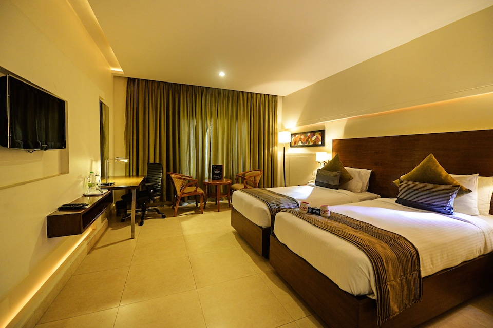 Hotel Time Square — Banquet Hall in Secunderabad, Hyderabad (on-site parking, in-house decoration, outside catering allowed, bar service available) — photo 2