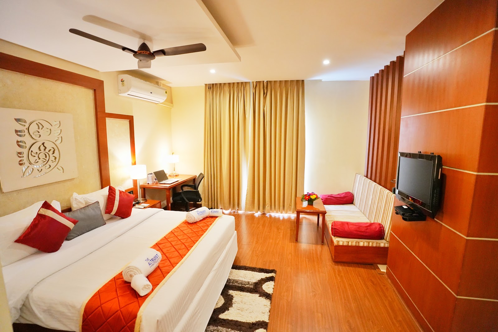 The Altruist Business Hotel - Hitech — Banquet Hall in Kondapur, Hyderabad (on-site parking, in-house decoration, outside catering allowed, bar service available) — photo 2
