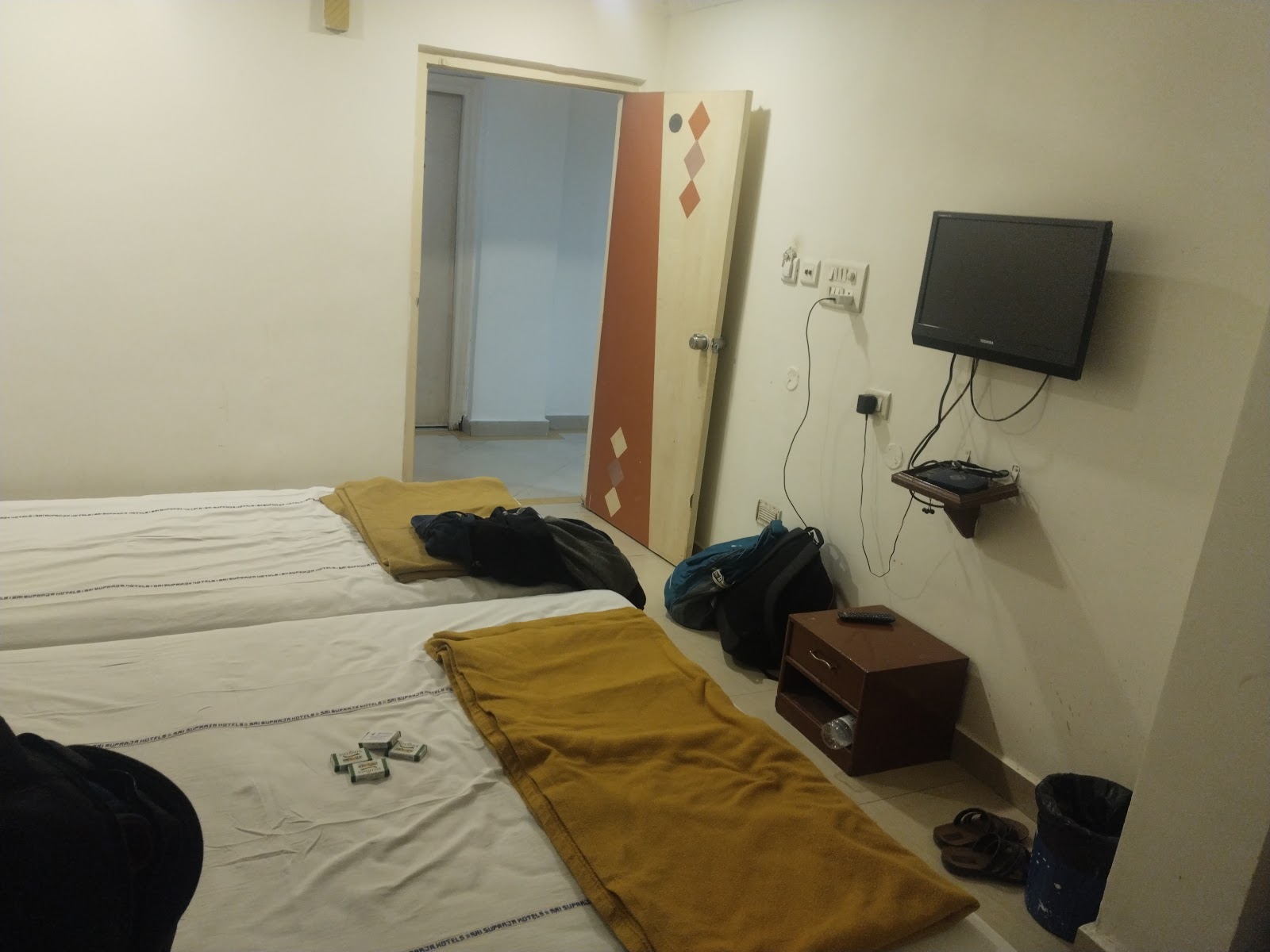 Hotel Sri Supraja Residency — Banquet Hall in Chanda Nagar, Hyderabad (on-site parking, in-house decoration, outside catering allowed, bar service available) — photo 2