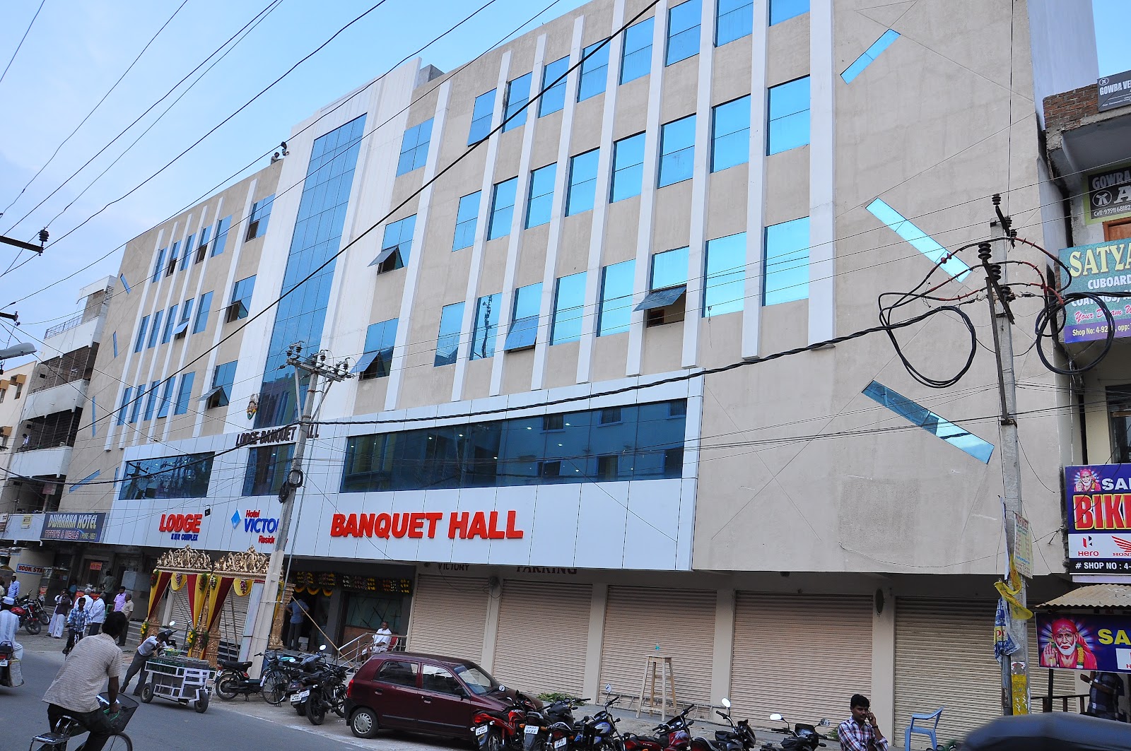 Hotel Victory Residency — Banquet Hall in Hyderabad (on-site parking, in-house decoration, bar service available, 150–200 guest capacity)