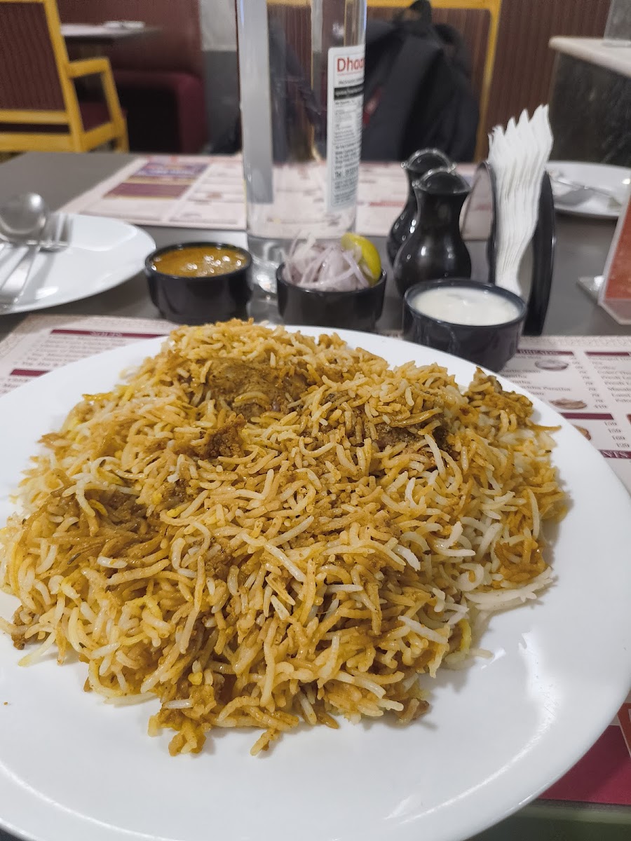 Paradise Restaurant · Himayat Nagar — Banquet Hall in Himayat Nagar, Hyderabad (on-site parking, in-house decoration, outside catering allowed, bar service available) — photo 3