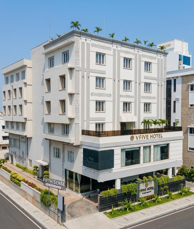 V Five Hotel — Banquet Hall in Maraimalai Nagar, Chennai (on-site parking, in-house decoration, outside catering allowed, bar service available)