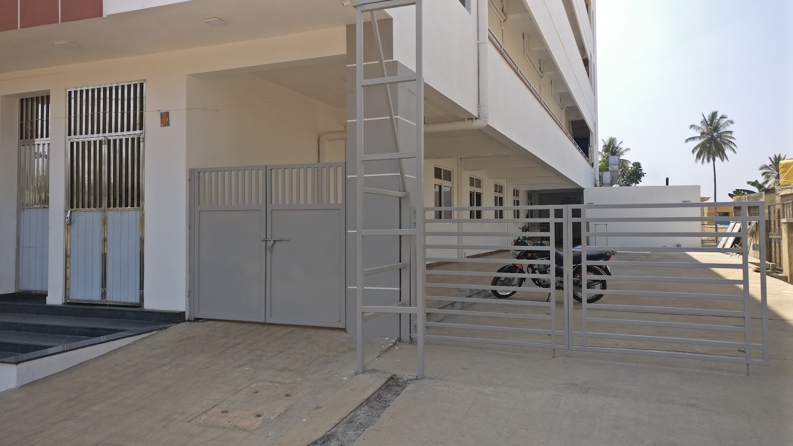 Raj Leela Party Hall — Banquet Hall in Devanahalli, Bangalore (on-site parking, in-house decoration, bar service available, 200–300 guest capacity) — photo 3