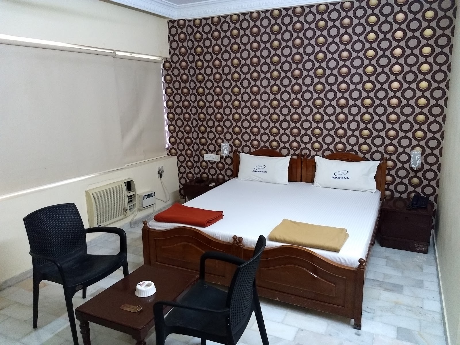 Hotel Shri Devi Park — Banquet Hall in T Nagar, Chennai (on-site parking, in-house decoration, bar service available, 120–200 guest capacity) — photo 2