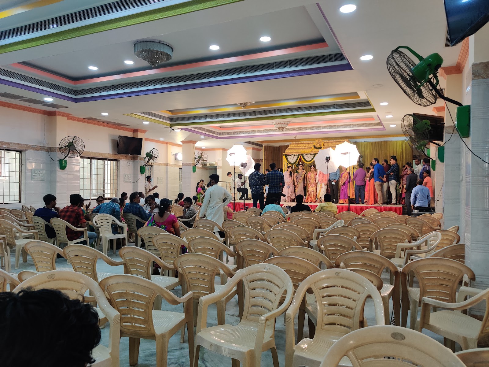 Shree Indirani Hanumantha Mahal — Banquet Hall in Chennai (on-site parking, in-house decoration, bar service available, 600–900 guest capacity)